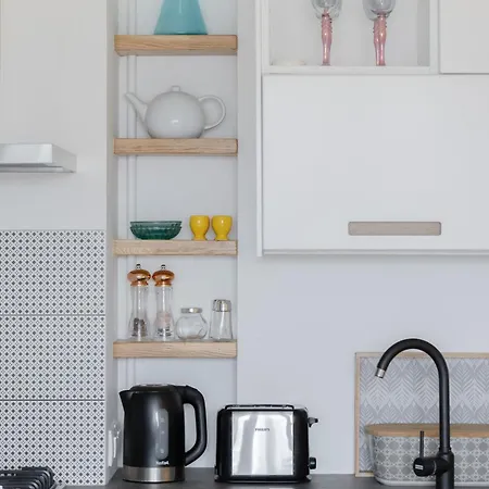 Belwederska With Balcony Next To Promenade Park By Renters *